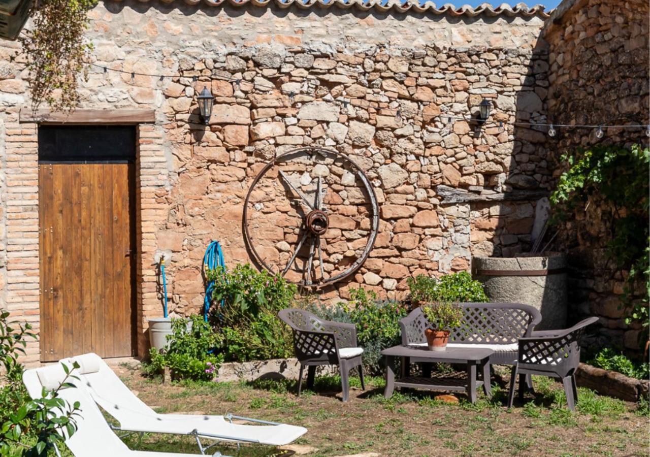 Masia Aubareda San Martín de Tous 外观 照片